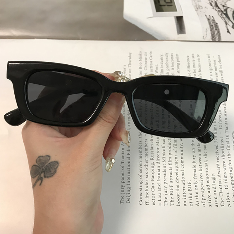 Classic Mens Sunglasses Small Square Polarized Sunglasses For Men