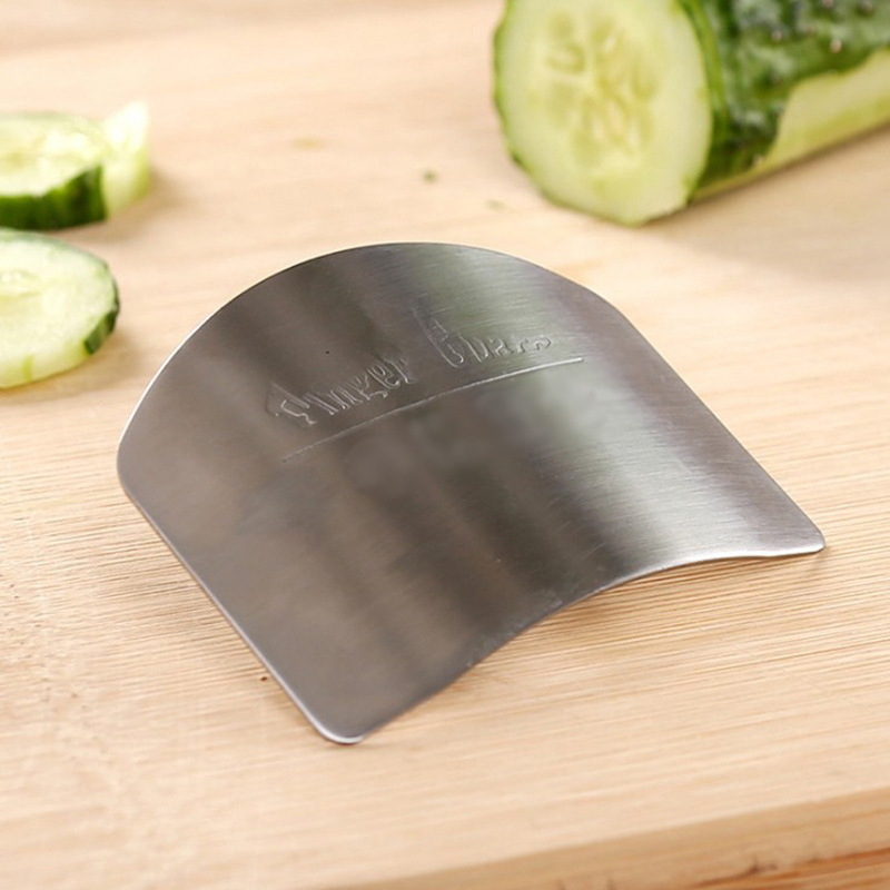 Finger Guard Kitchen Tool - Protect Your Fingers With This