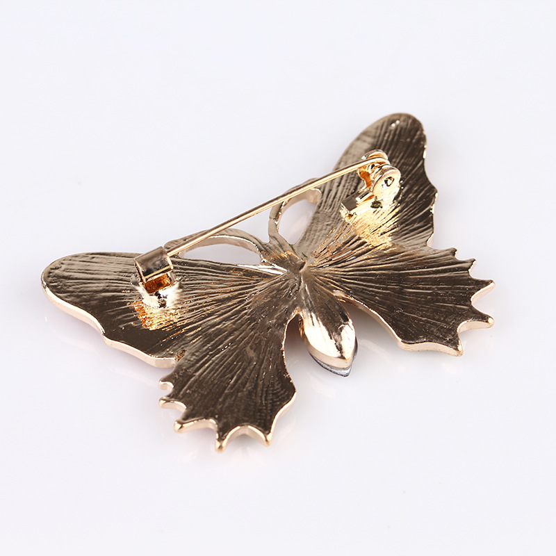 Vintage Butterfly Brooch Insect Coat Pin Baroque Style Clothing Accessory
