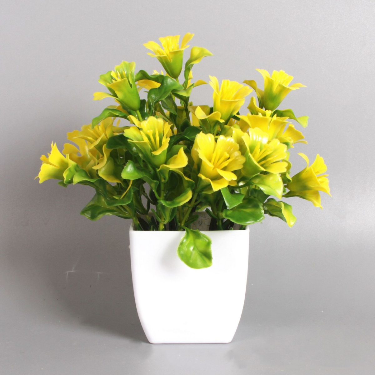1 pz vaso artificiale fiori piccole piante finte con vaso Mini piante in  vaso per casa ufficio TabletopDecoration prato giardino - AliExpress