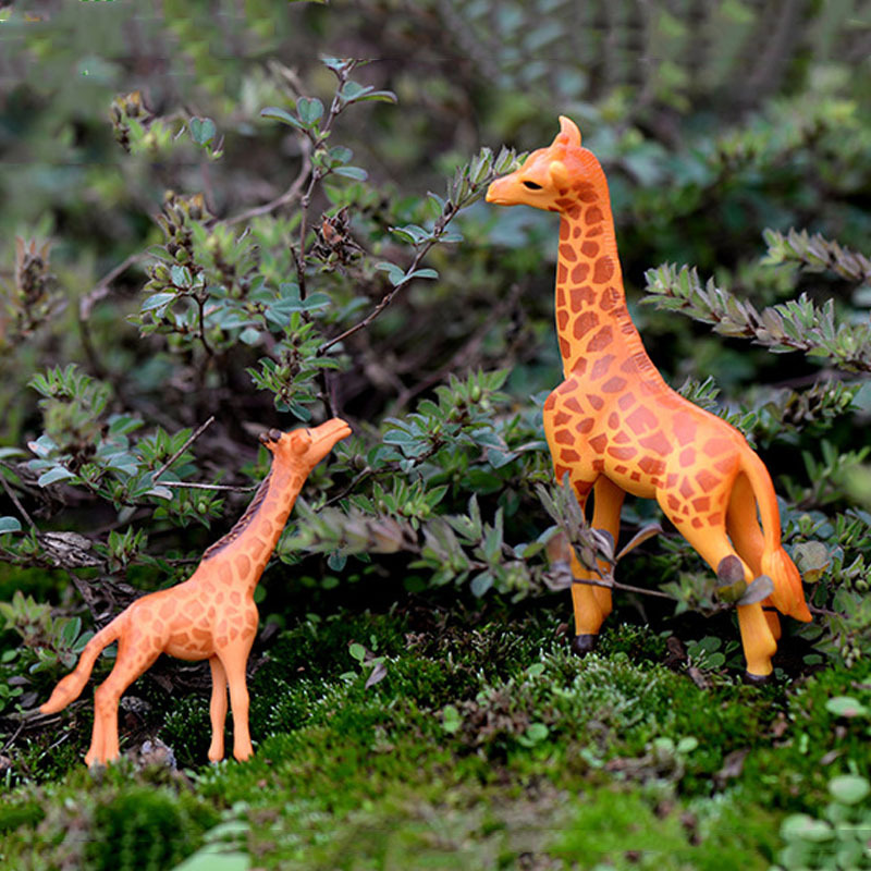 1pc, Cartoon Small Giraffe Micro Landscape Statue, Resin Outdoor Statue,  Resin Crafts Ornaments, Garden Figurine, Outdoor Ornaments, Outdoor Decor,  Ya