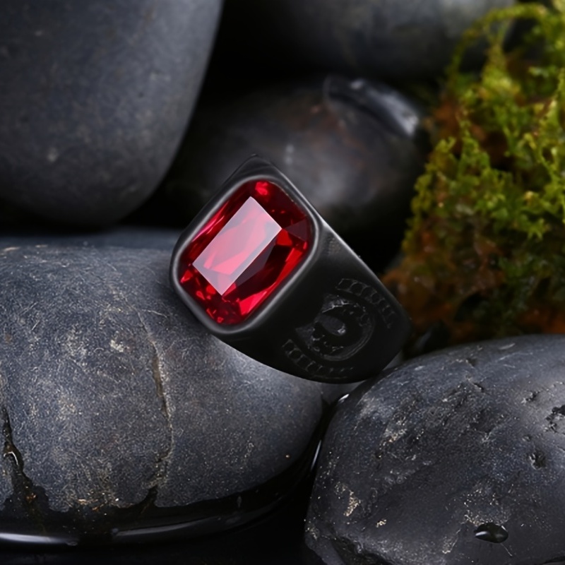 Anillo negro discount con piedra roja