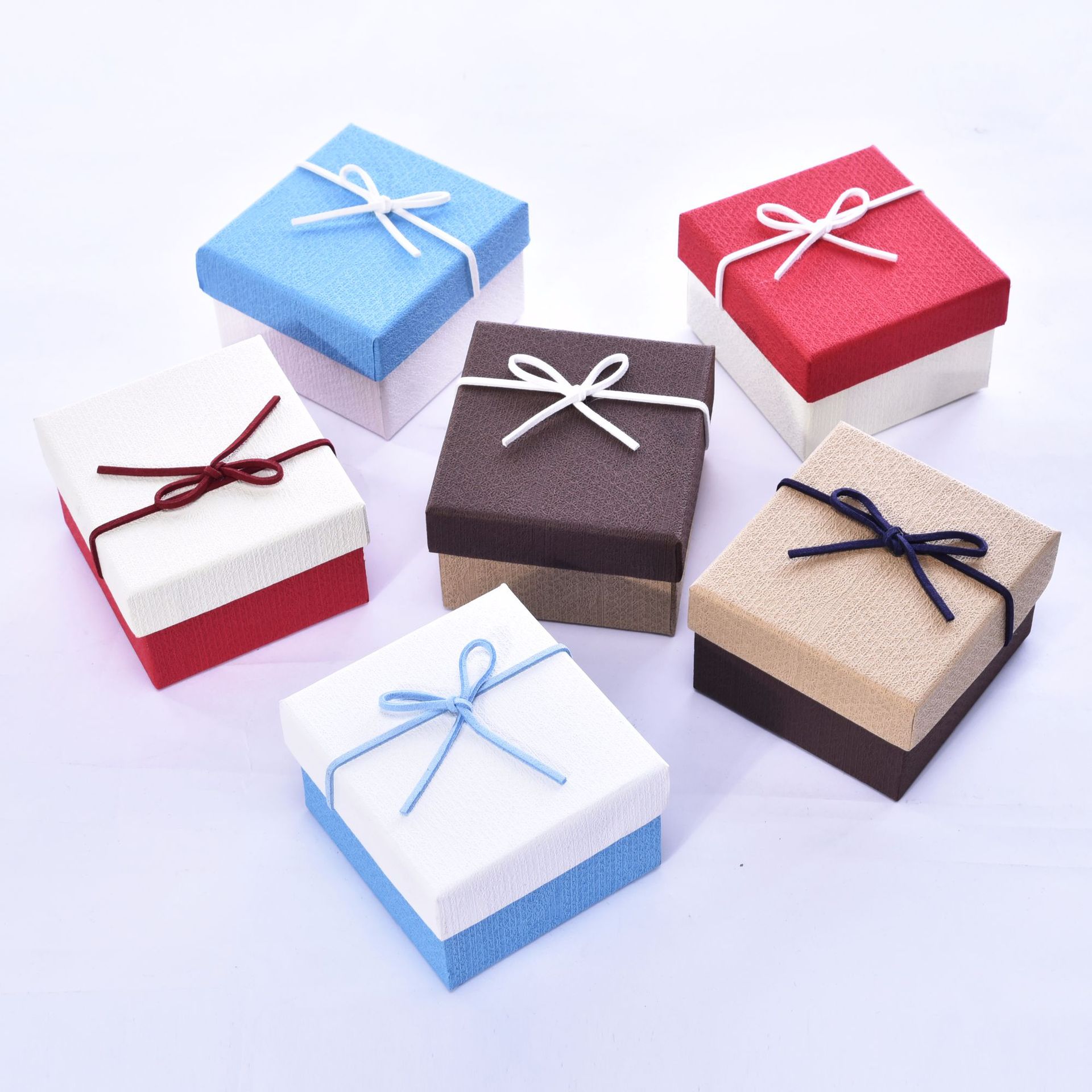 1pc Petites Boîtes-cadeaux Avec Couvercles Et Coussin En Velours Pour Bijoux,  Bracelets, Porte-clés - Temu France