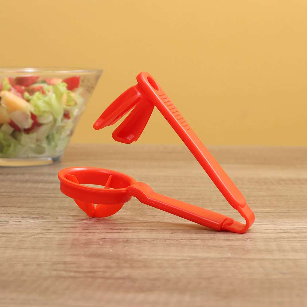 1pc Tomato Slicer Cutter Grape Tools Cherry Kitchen Pizza Fruit Splitter,  Small Tomatoes Accessories Manual Cut Gadget