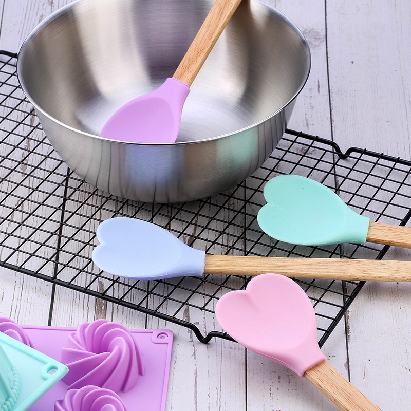 Heart-shaped Silicone Stirring Spoon Ice Cream Scoop With Wooden Handle Heat  Insulation Nonstick Baking Stick Kitchen Accessories - Temu