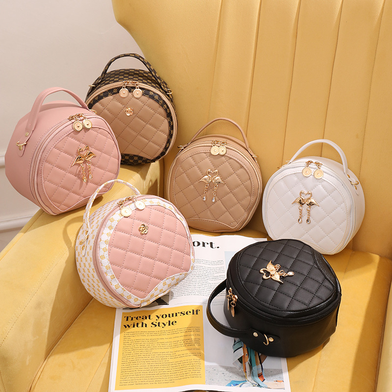 Mini Quilted Round Crossbody Bag, Pu Leather Textured Bag, Classic Fashion  Versatile Shoulder Bag - Temu