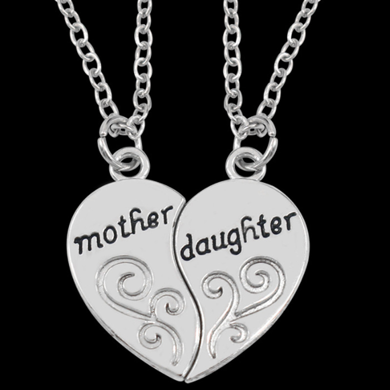 

2/4pcs Mom & Daughter Necklace Or Bracelet Set, Silvery Half Heart Letter Detail Pendant Jewelry, Ideal Choice For Gifts