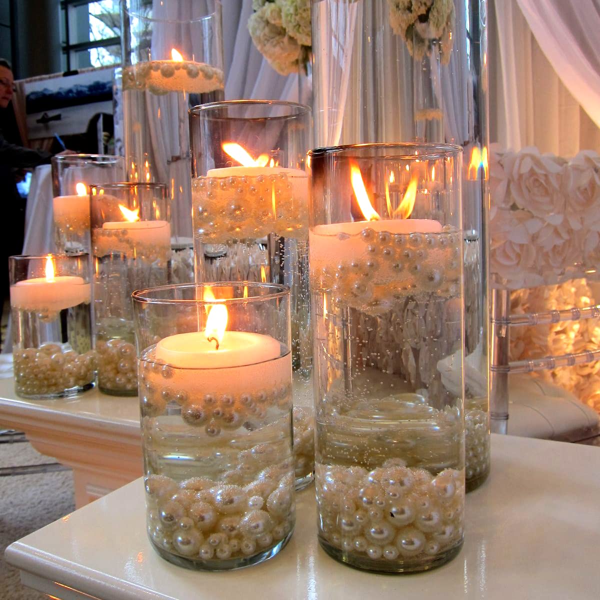 Nuanchu 20 mini velas flotantes pequeñas velas flotantes redondas velas de  té sin perfume, velas de disco de cera suave para piscina, bañera, cena
