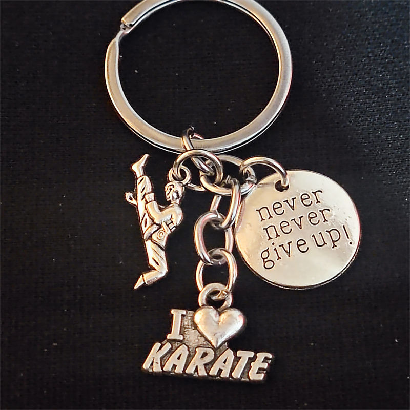 

I Love Karate Keychain, Never Give Up Keychain, Sports Inspirational Key Ring Purse Bag Backpack Car Key Charm Accessory Gift