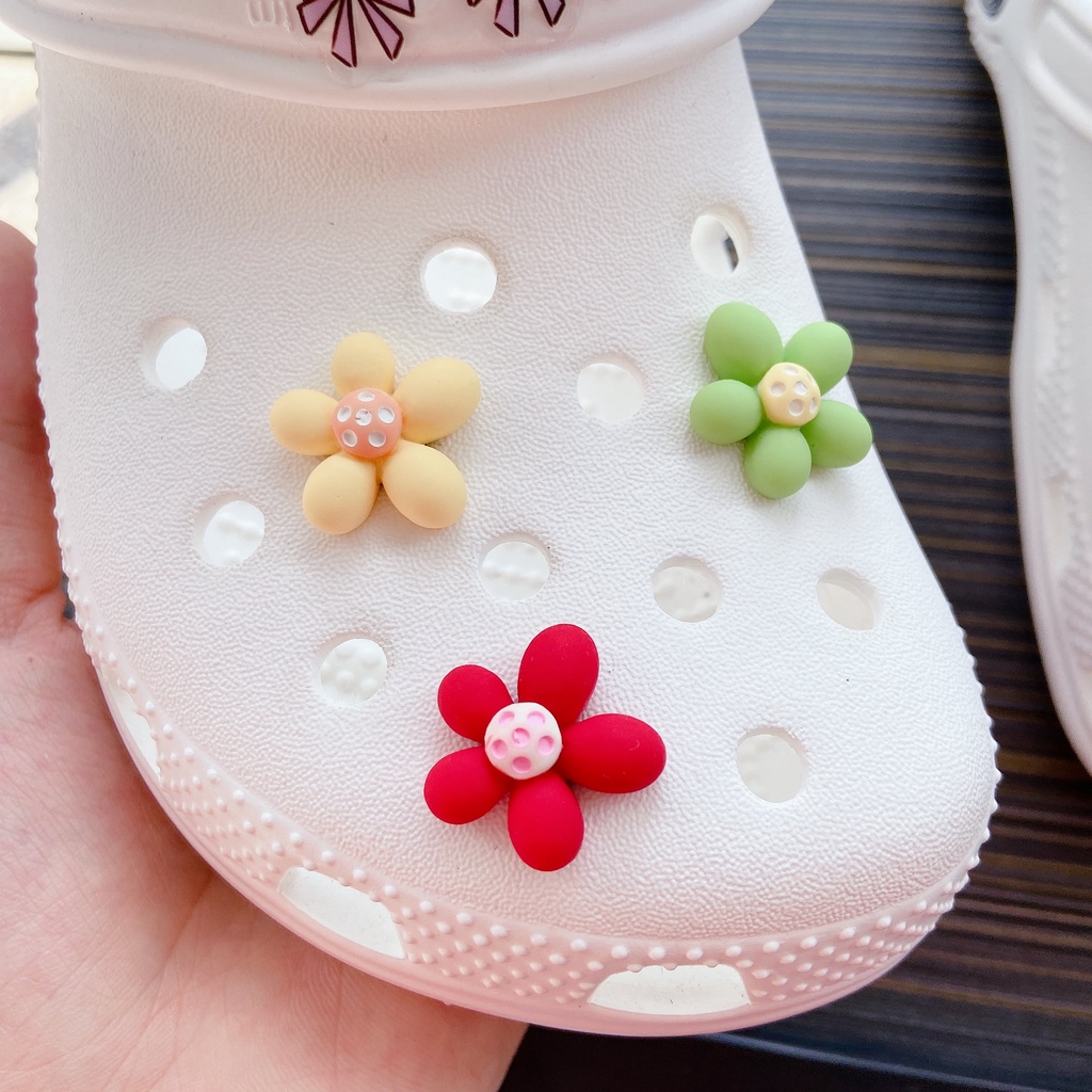 10pcs Trendy Flower Shoe Charms for Accessories Detachable Flower Beach Shoes Sandals,Temu