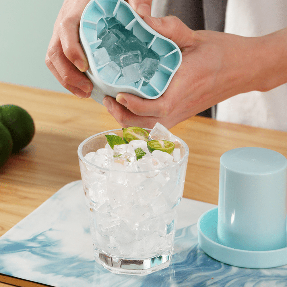 Ice Cube Mold Ice Cube Trays, New 3D Ice Cubes Maker(2 in 1), Large  Cylindrical Silicone Ice Bucket for Frozen Cocktail, Beverages and More -  Blue