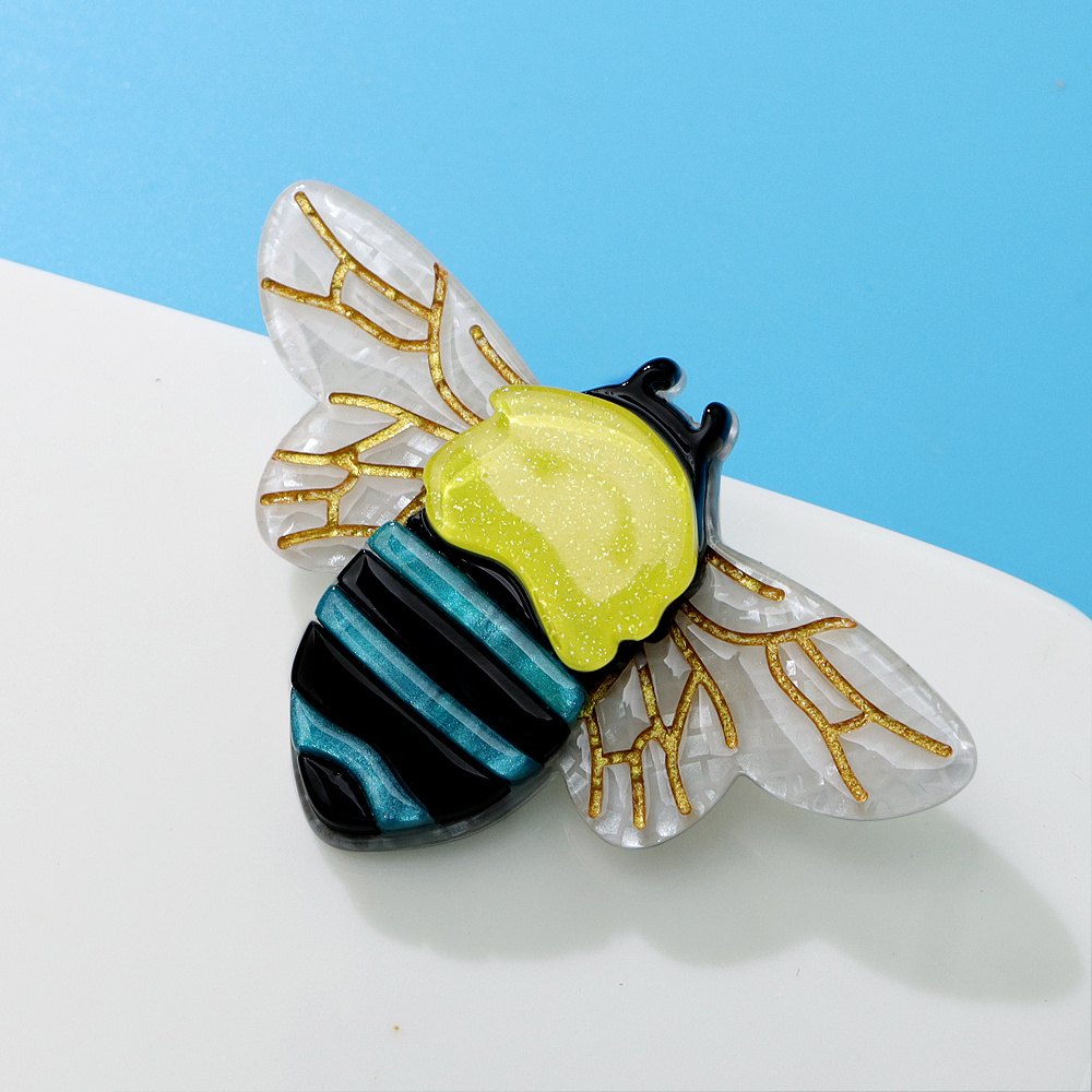 Lovely Bee Brooch Pin For Women Clothes - Temu