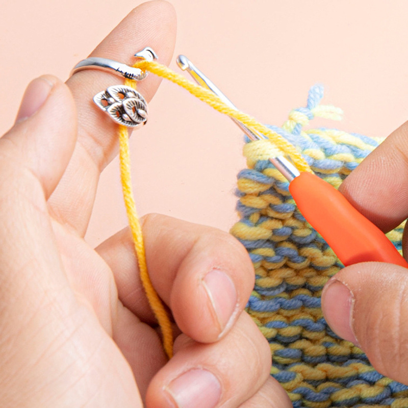  10 Pcs Crochet Ring - Adjustable Crochet Ring Finger Yarn  Guide Knitting Tension Rings For Crocheting Cat Snake Yarn Ring For Women