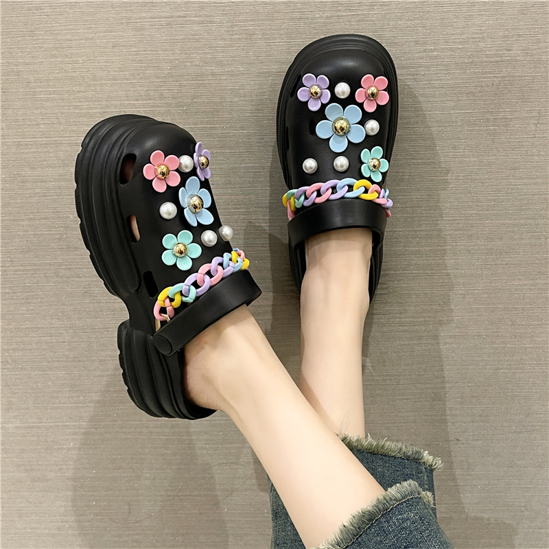 Cute crocs for women hot sale