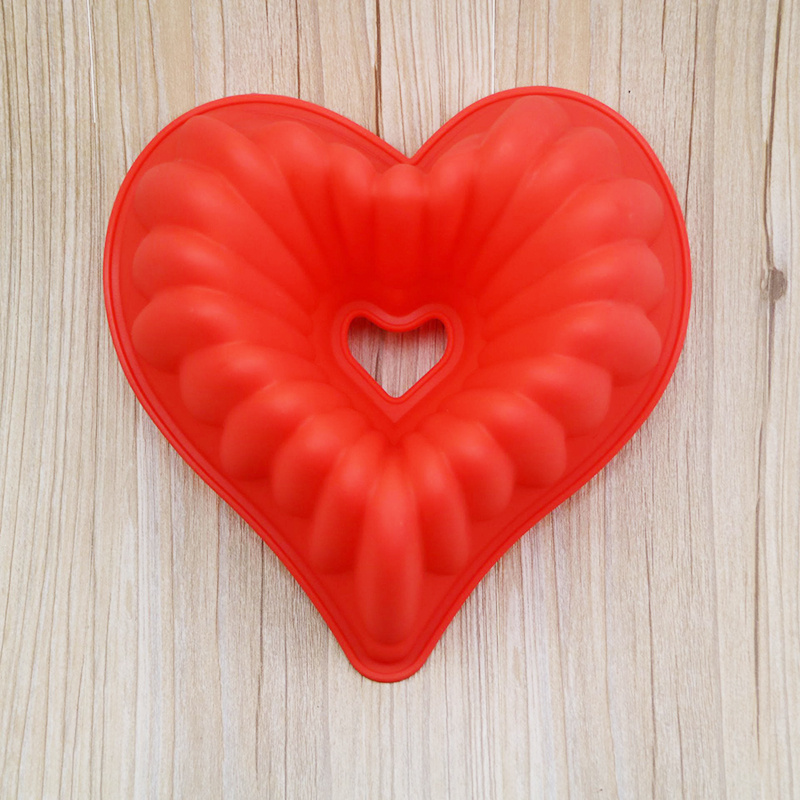 1pc Silicone Cake Mold, Creative Heart Shaped Cake Pan For Kitchen Baking