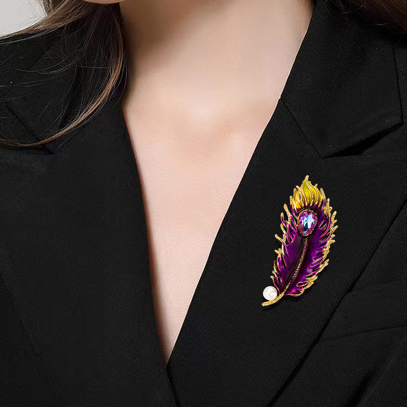 Peacock Feather Brooch Pin, Elegant Banquet Accessory