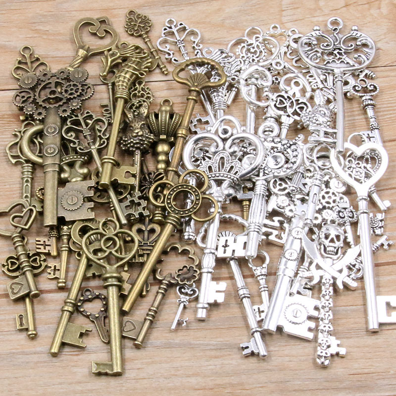 10 X Silver Key Charms, Jewellery Making, Bracelet Charms, Pendant Charms,  Antique Key Charm, Metal Charms 