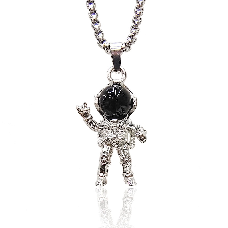 European And American Astronaut Necklace Movable Astronaut Pendant