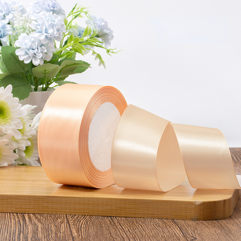 decorating with vases ribbon flower