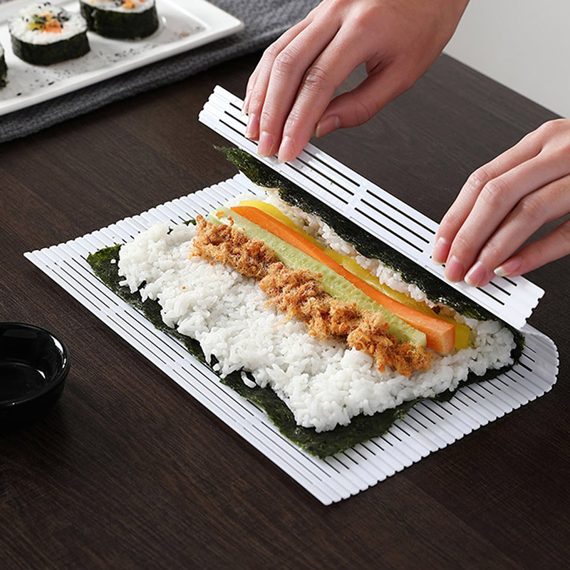 1pc, Sushi Rolling Mat, Square Sushi Maker, Bamboo Sushi Roller Mat,  Creative Sushi Roller Mat, DIY Sushi Maker, Multifunctional Cooking Tool,  Kitchen