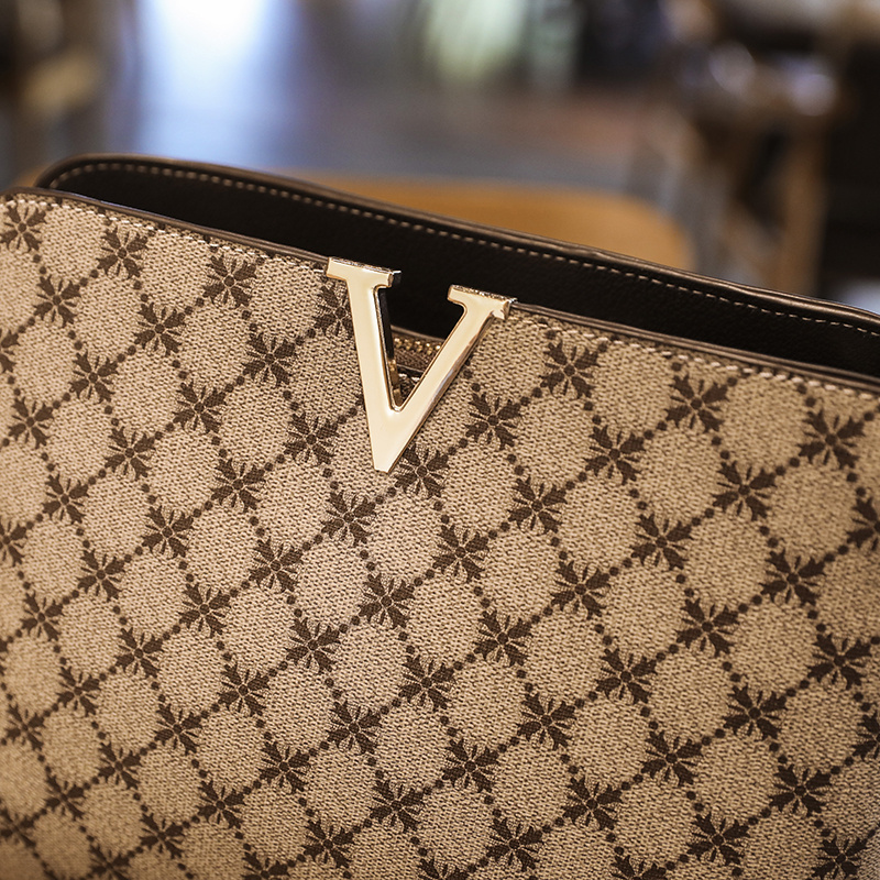 Vintage Argyle Pattern Crossbody Bag, Luxury Design Shoulder Bag