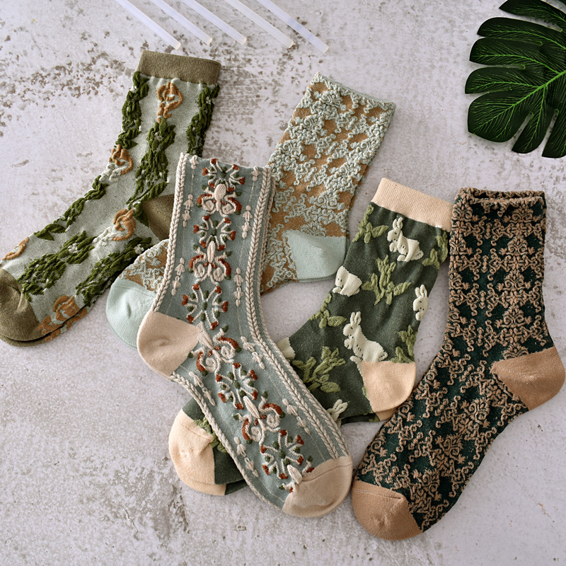 Vintage Embroidered Floral Socks 5 Pairs, 2023 Winter Thickened