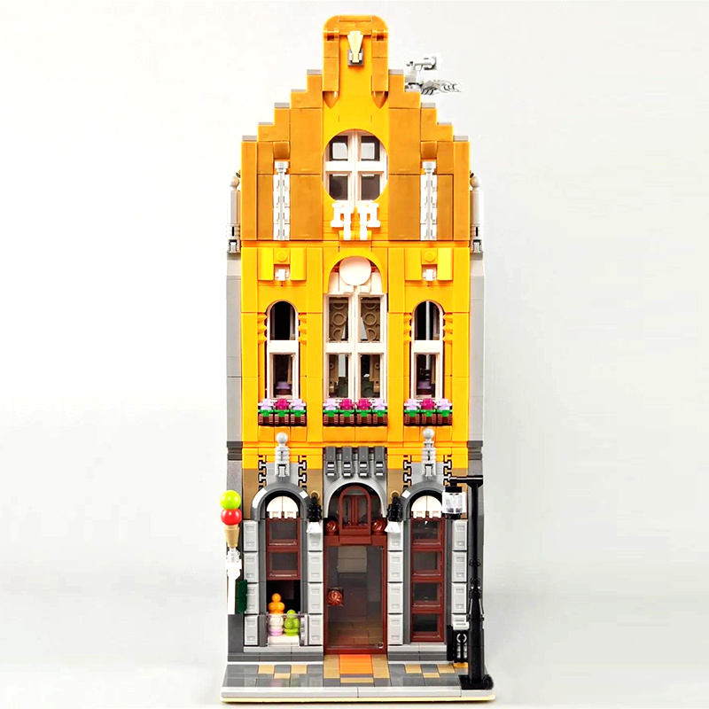 LEGO MOC Garden House by BrickAtive