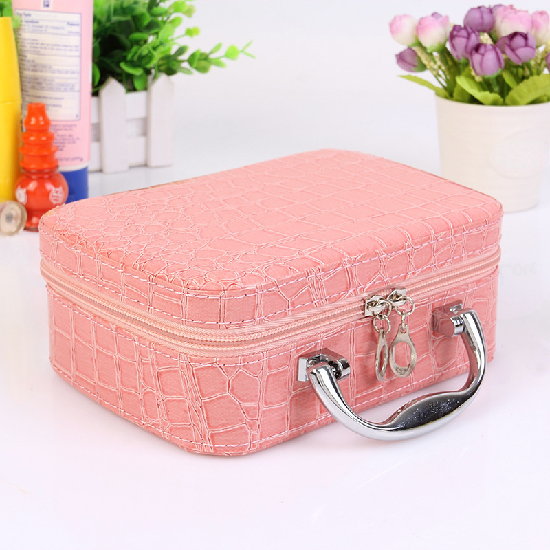 MADISON Portable Leather Makeup Organizer Case for Travel