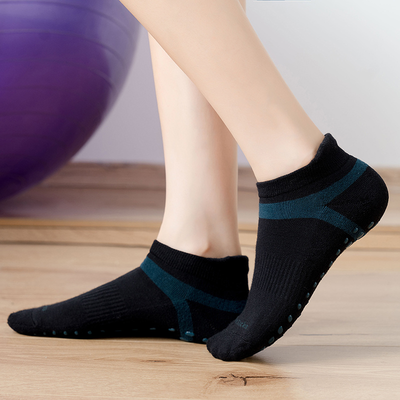 1 Pair Women Non-slip Fitness Dance Pilates Socks Professional Indoor Shoes