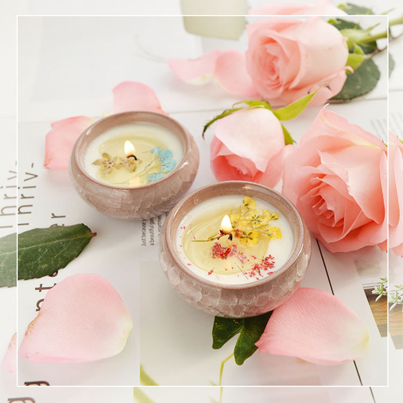 Pink Cup-Shaped Scented Candle Romantic Atmosphere Dried Flowers Natural  Soybean Wax - China Candle and Candles price