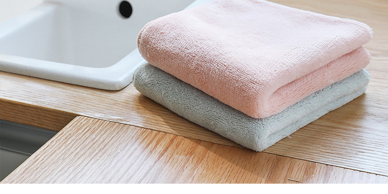 LEIGE Serviette épaissie 3 Morceaux de Tissu Cuisine Nettoyage Nettoyage  Vaisselle nettoyant essuyer l'eau Absorbant 32 * 32cm : : Cuisine  et Maison
