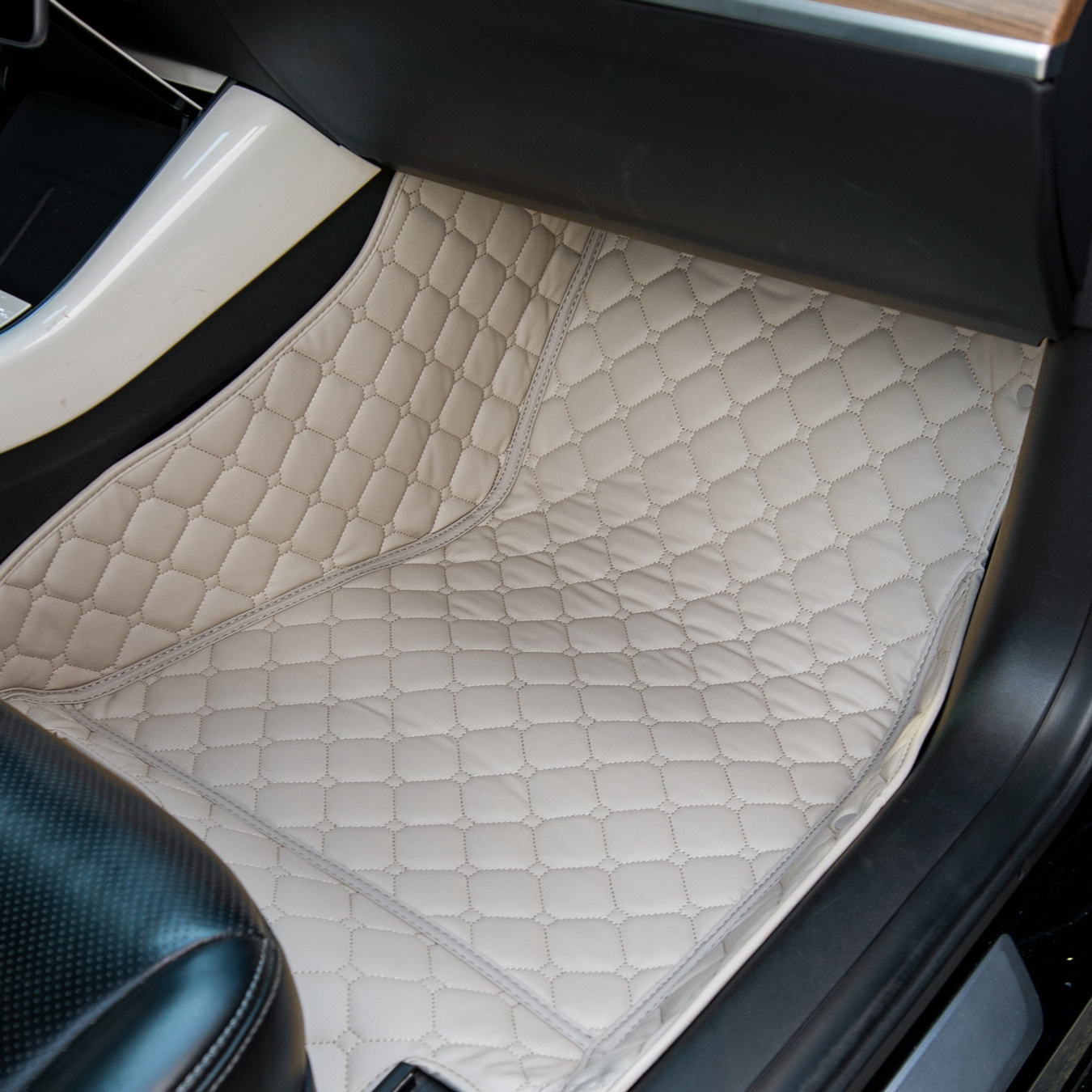 Diamond Stitched Car Floor Mat