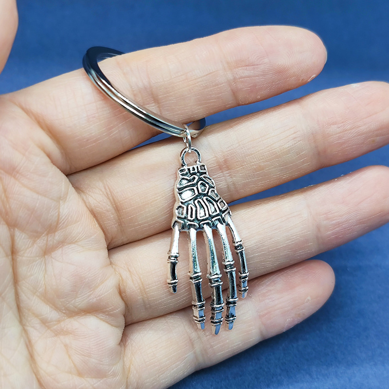 Vintage Skeleton Hand Bone Skull Claw Keychain For Men, Car Key Ring  Pendant For Men Souvenir For Men, Backpack Accessories, Gift F