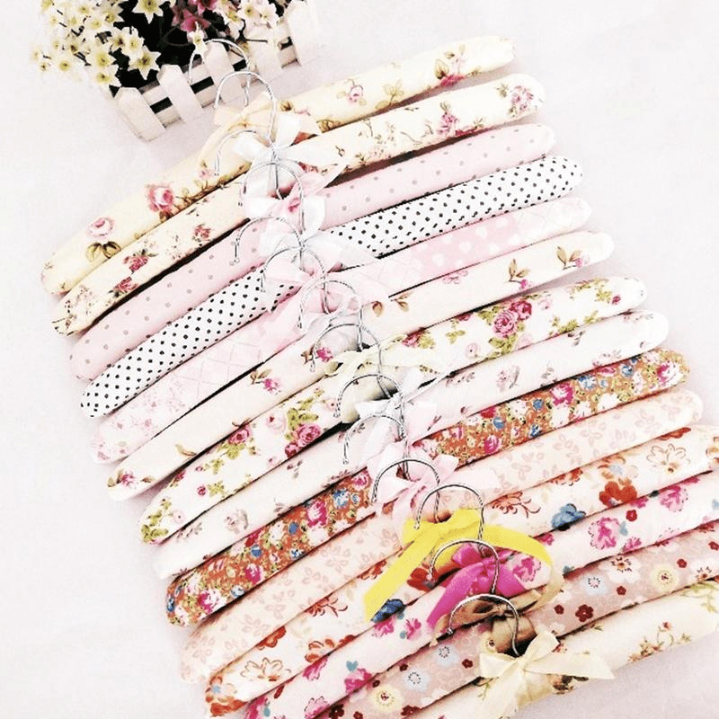 20pcs Non Slip Clothes Hangers Space Saving Dress Hanger Hook Drying Rack Random