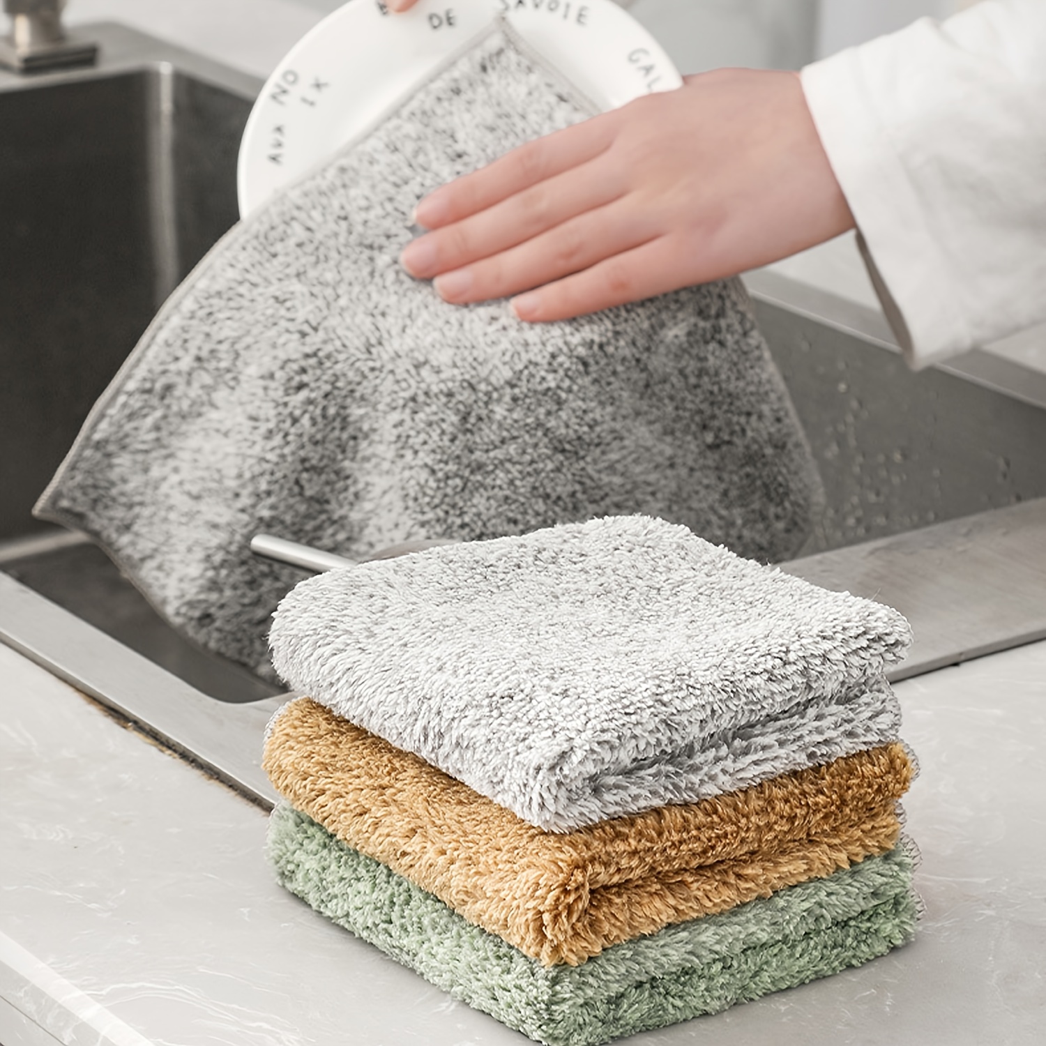 Housekeeping Cleaning Supplies - Wiping Rags - Microfiber Towels