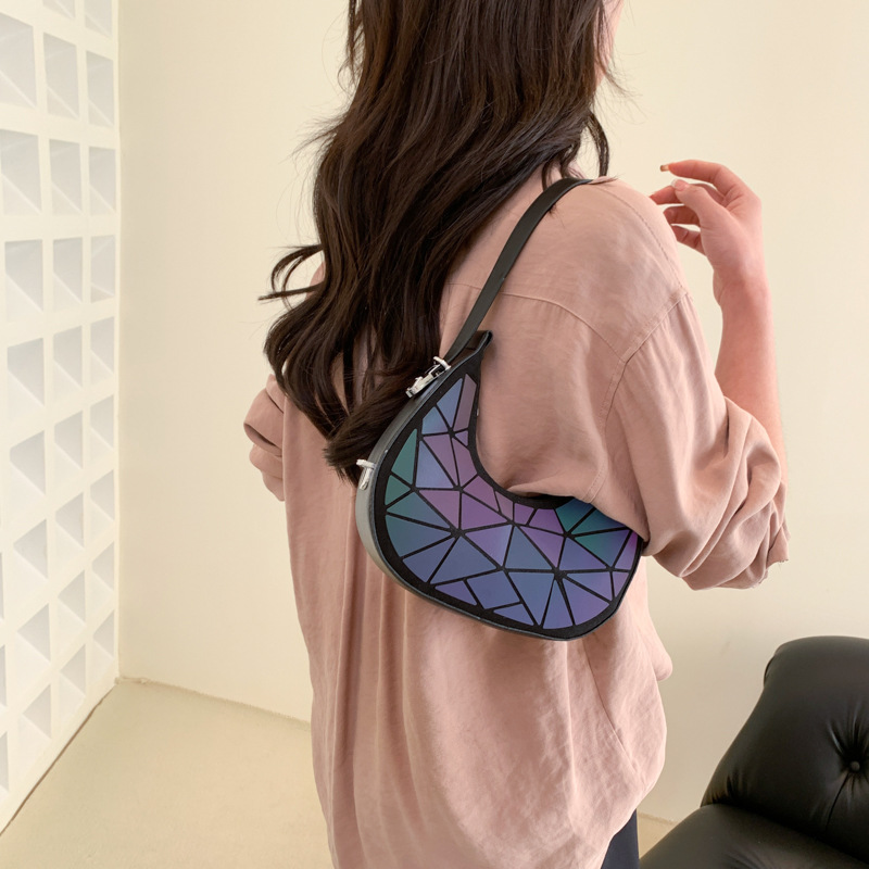 Geometric Strap Hobo Bag, Large Capacity Crossbody Bag, Women's Retro Style  Shoulder Bag - Temu