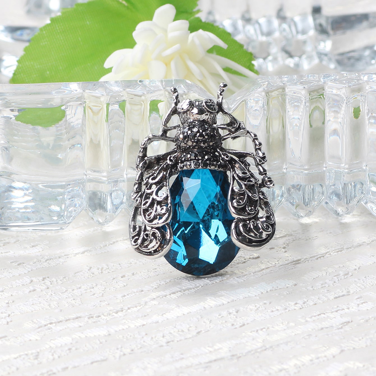 Crystal Insect Brooch Beetles Brooches Pin, Fashion Brooch Pins Scarf Clip  Jewelry Broach Bouquet For Men - Temu Italy