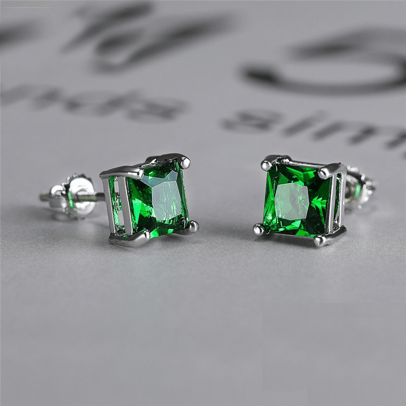 

Green Rhinestones Inlaid Stud Earrings Vintage Elegant Style For Women Christmas Party Ear Accessories Alloy Jewelry