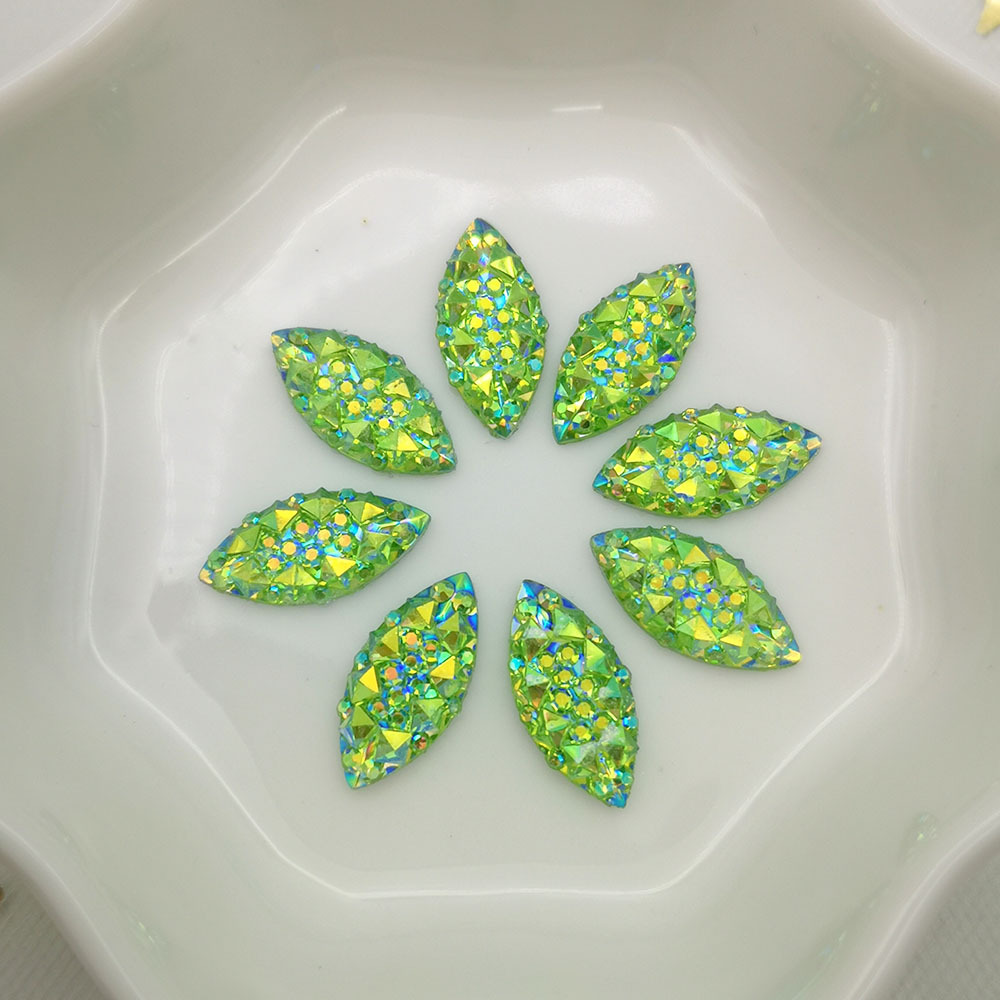TEMU 30 Stück AB Harz 0,7 x 1,5 cm / 0,27 x 0,59 Zoll Zufällige Farbmischung Pferdeauge Flache Rückseite Strass Schmuck Ergänzungen