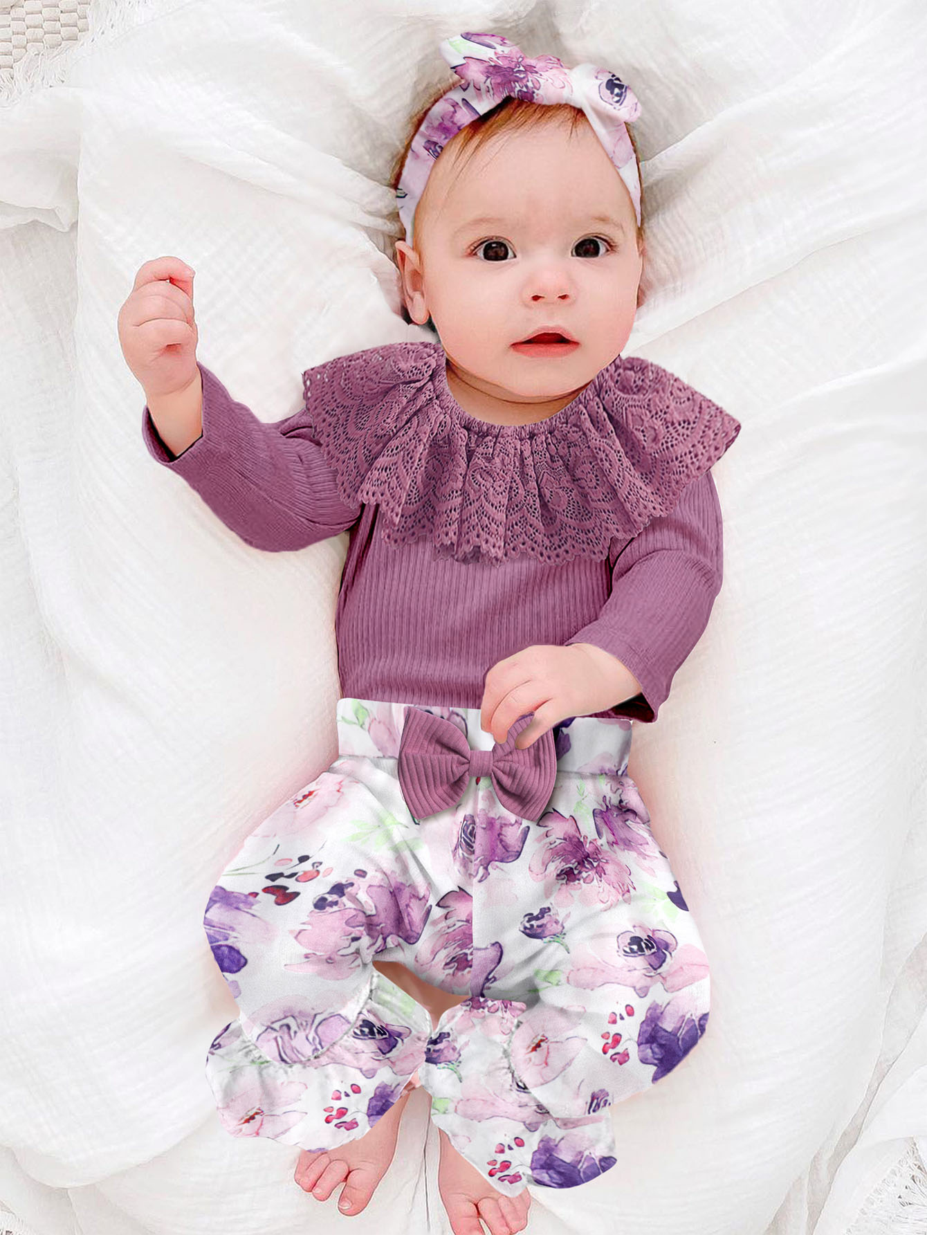 2pcs Baby Girl All Over Butterfly Print Purple Ruffle Long-sleeve Romper and Polka Dots Trousers Set