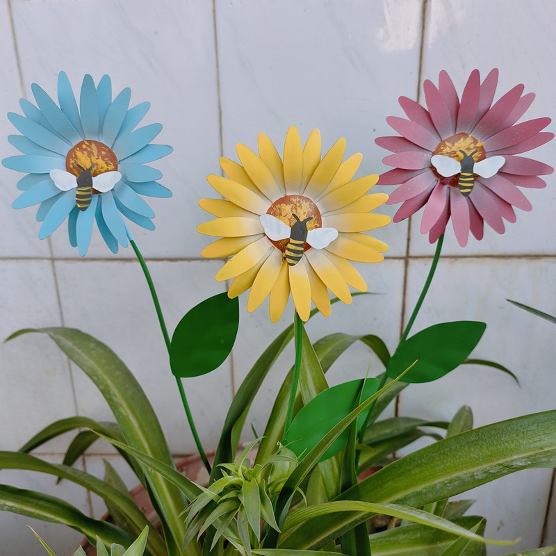 FRCOLOR 10Pcs Daisy Decor Garden Stake Decor Daisy Stakes Daisy Stick  Garden Daisy Decoration 