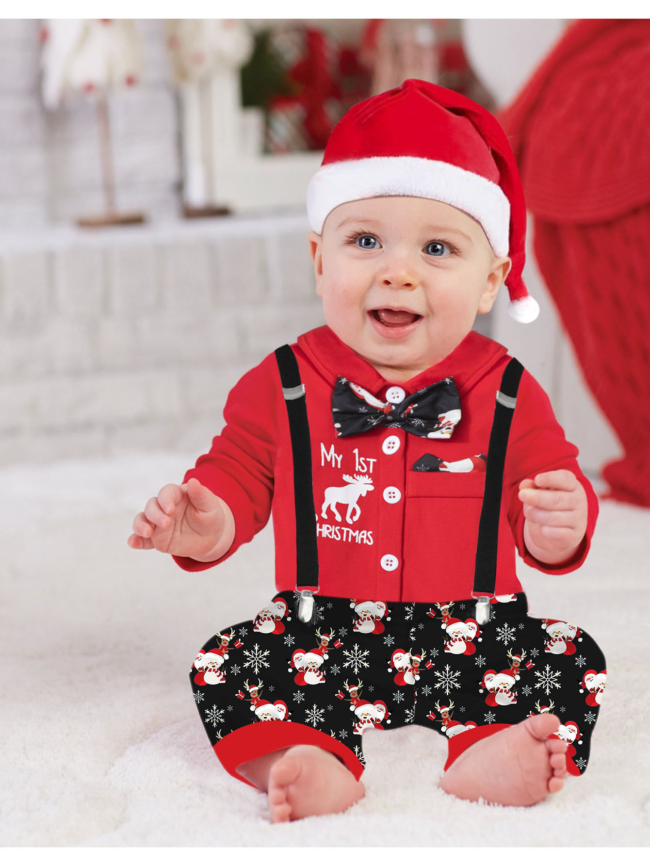 Bébé Fille 6 Mois En Body Rouge Sous Le Sapin De Noël Avec Des