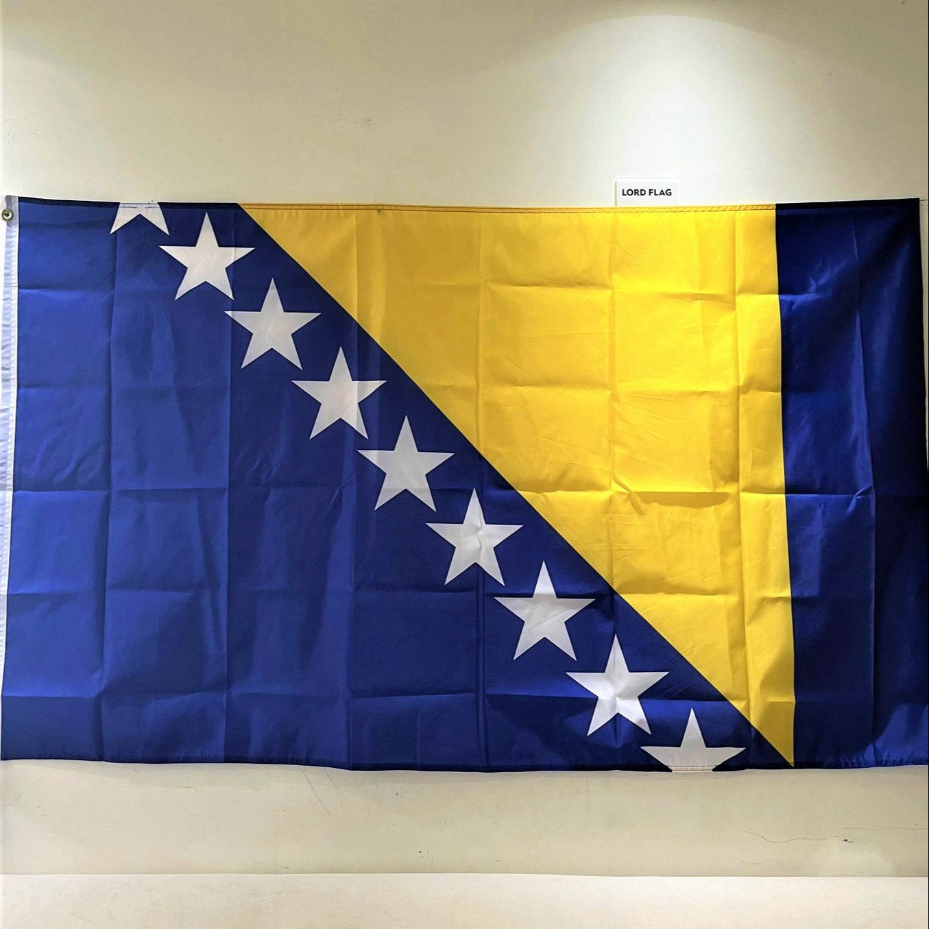 LKW-Namensschilder mit Bosnien und Herzegowina Flagge und Ihrem Wunschtext  – modrinho