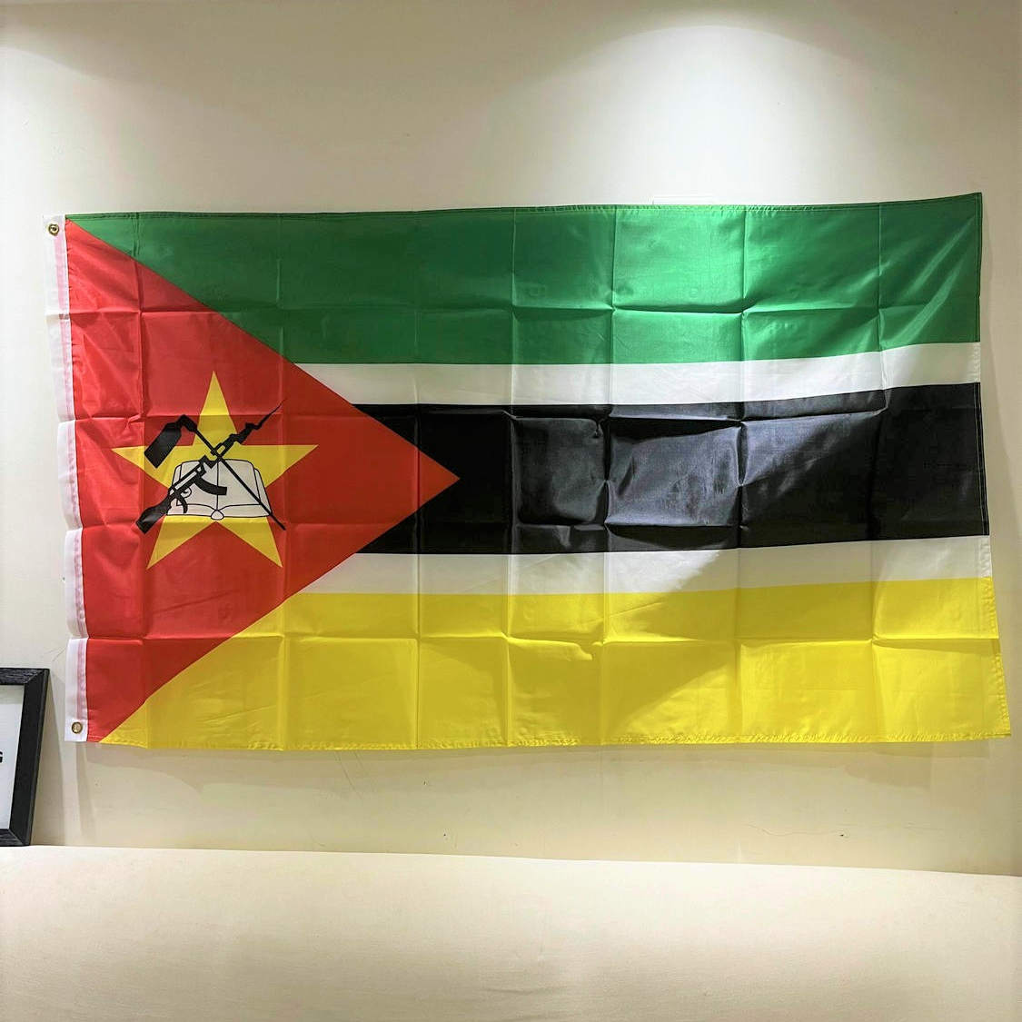 1pc Bandiera Del Mozambico 3x5ft 90x150cm Tessuti In Poliestere Appeso MZ  MOZ Elezioni Presidenziali Del Mozambico Politica Bandiera Nazionale Banner