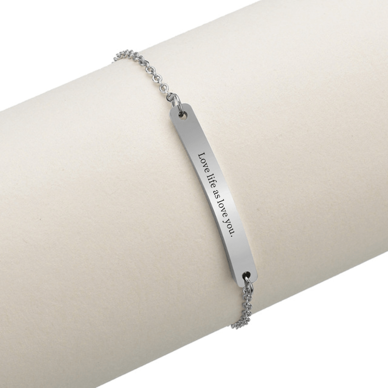 Jolie carte anniversaire femme avec un bracelet personnalisé