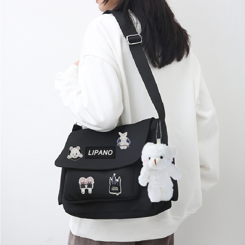 Cute Hello Kitty messenger bag student girl mobile phone bag Korean version  of the Western style small round bag