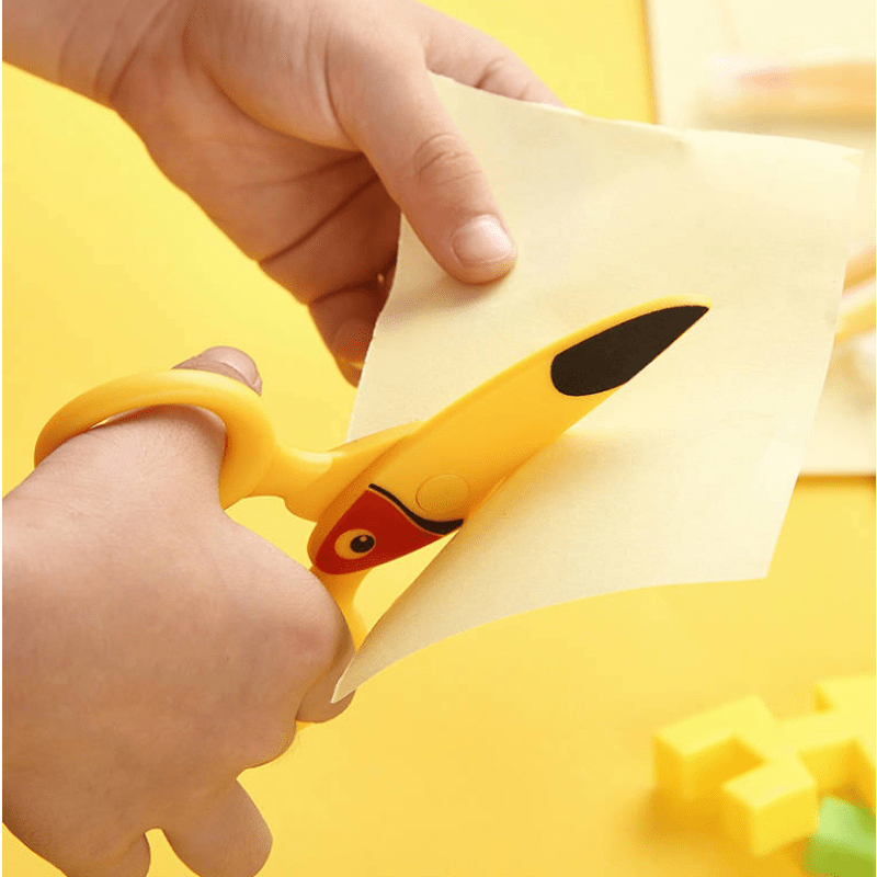 Children's Paper-cutting Safety Students Kindergarten Manual