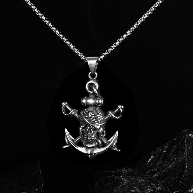 Graceful Goods Caribbean Pirate's Treasure Aztec Skull Coin Medallion  Necklace