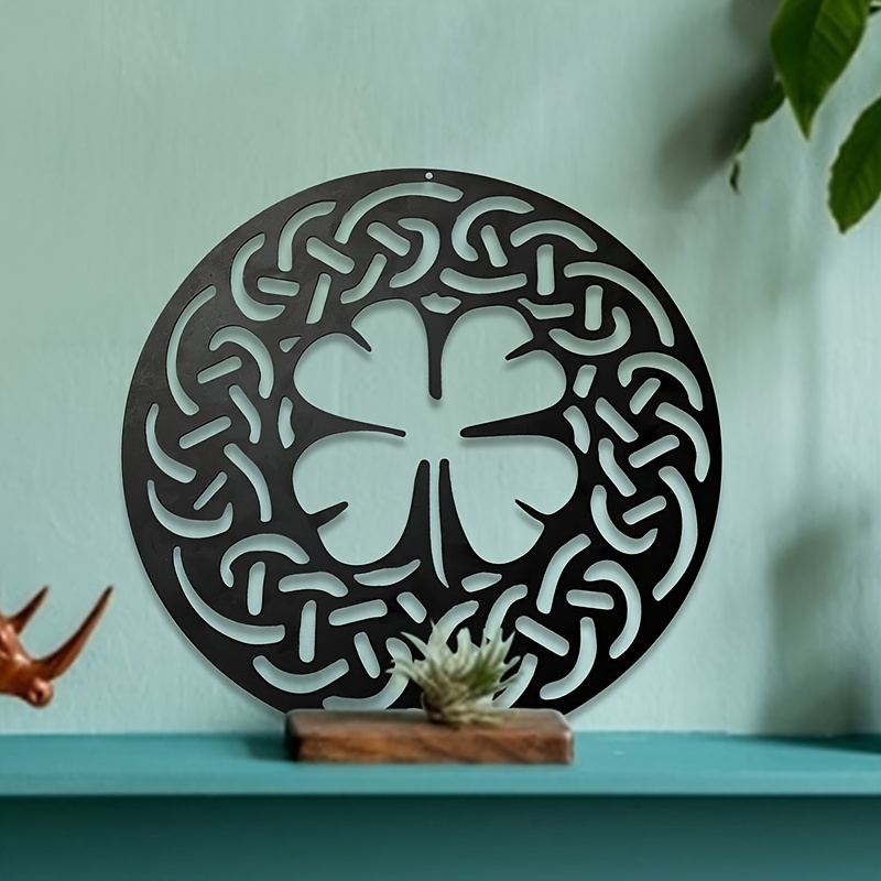1pc Lucky Celtic Symbol Wall Decor, Metal Four Leaf Clover Pattern Wall Hanging Art Decal Plaque, For Home Bedroom Living Room Study Porch Decor,Halloween Room Decor Goth,wall Decor,home Decor