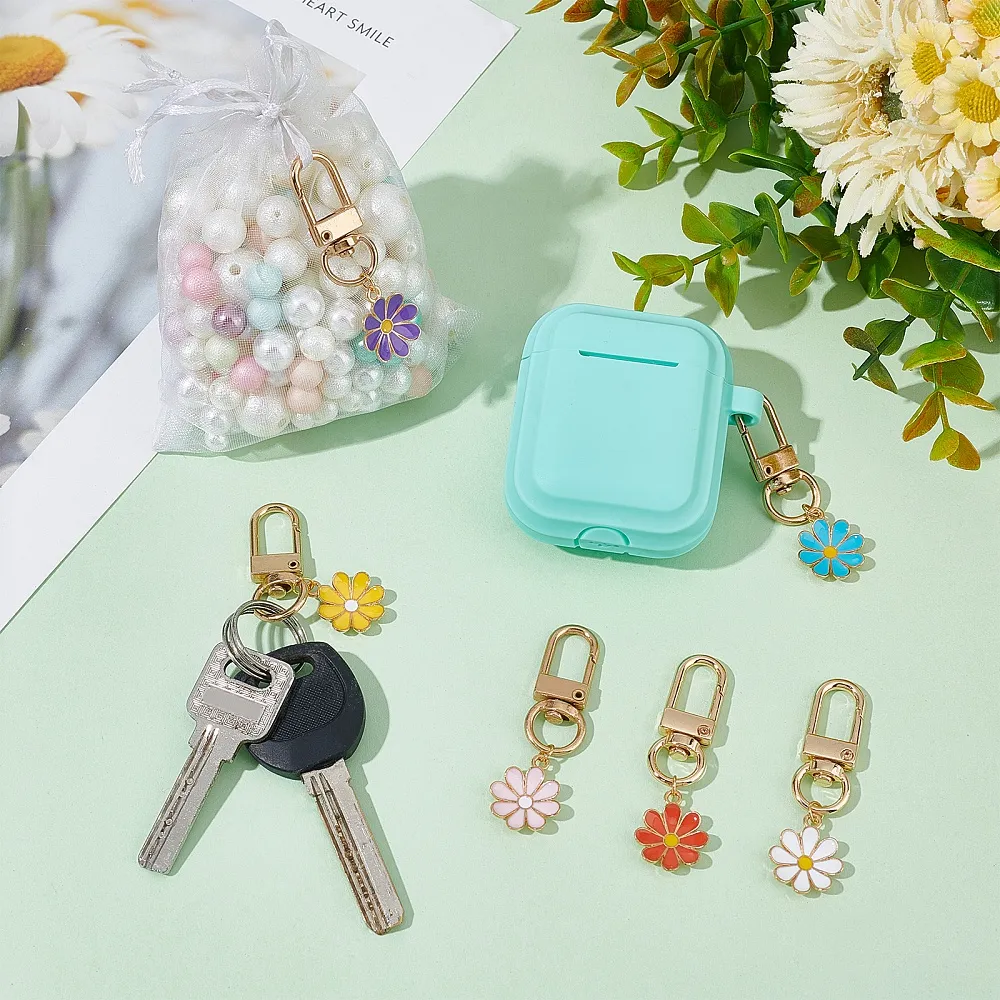 Flower Keychain Daisy Enameled Charms, Aesthetic Keychain Car Key Ring  Pendant - Temu